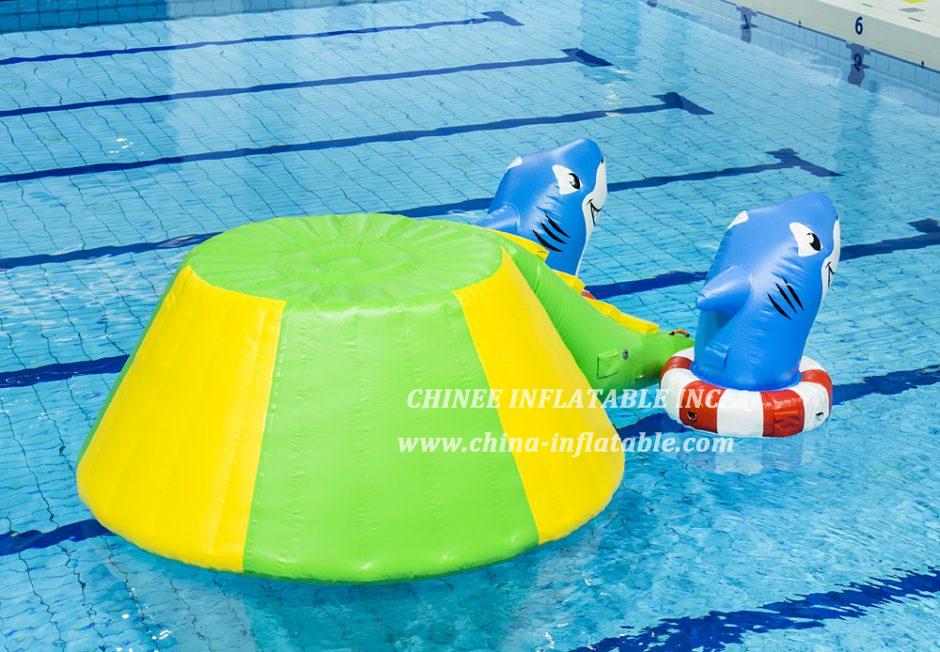 WG1-015 Shark Inflatable Floating Water Sport Park Game For Pool