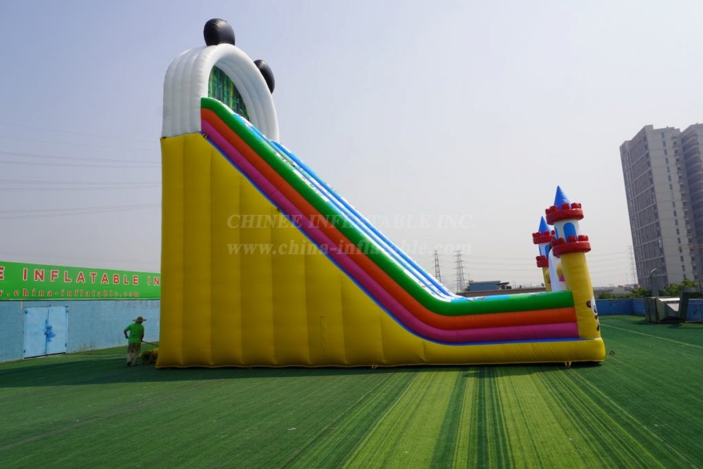 GS1-001B Giant Panda Castle Inflatable Slide