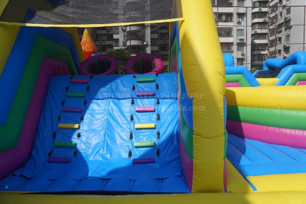 GF2-160 Ultimate Giant Inflatable Kingdom